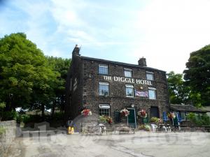 Picture of Diggle Hotel