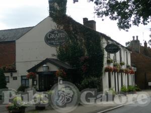 Picture of The Grapes Hotel