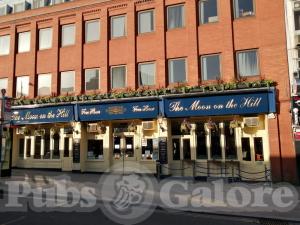 Moon on the Hill (JD Wetherspoon)