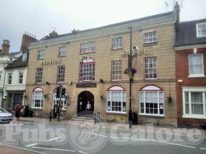 Picture of Warwick Arms Hotel