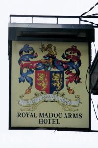 Picture of Royal Madoc Arms Hotel