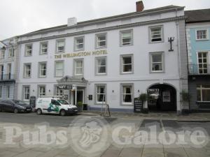 Picture of The Wellington Hotel