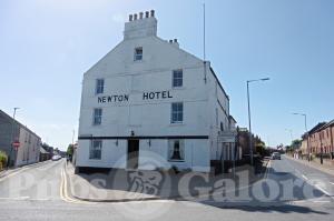 Picture of Newton Hotel