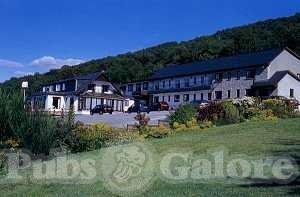 Picture of Clan Macduff Hotel