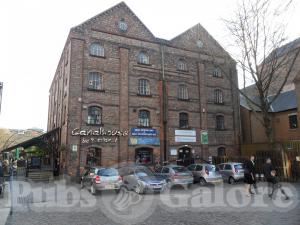 Picture of Canalhouse