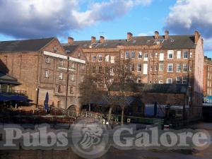 Picture of Canalhouse