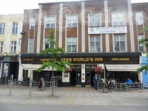 Picture of The World's Inn (Lloyds No 1)