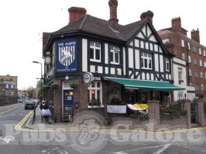 Picture of The Albion in Goldsmith's Row