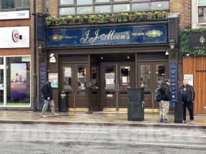 Picture of J.J. Moon's (JD Wetherspoon)
