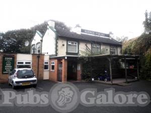 Woodlands in Hough Green, Widnes : Pubs Galore