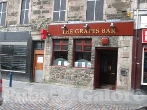 Picture of The Grapes Bar