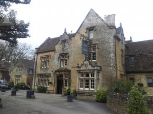 Picture of The Hare & Hounds Hotel