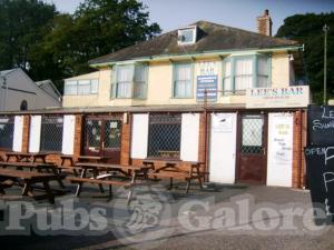Picture of Lee's Bar