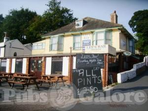 Picture of Lee's Bar