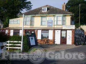 Picture of Lee's Bar