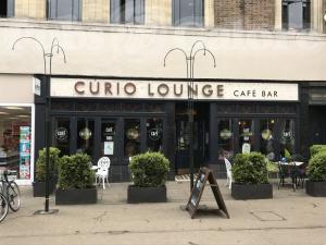 Curio Lounge
