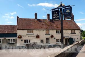 Picture of Half Moon Inn