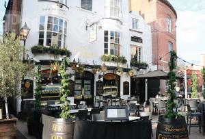 Picture of The Cricketers