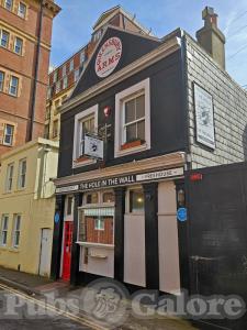 Picture of The Hole in the Wall