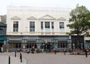 Picture of Yates