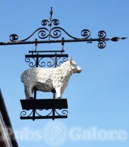 Picture of The Lamb Inn