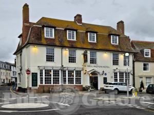 Picture of The Wellington Hotel