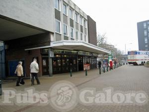 Picture of Moon On The Square (JD Wetherspoon)