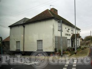 Picture of Lions Den