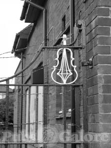Picture of Cat & Fiddle
