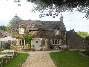Picture of The Ragged Cot Inn