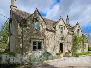 Picture of Royal Oak Inn