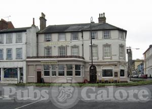 Picture of The Queen Hotel (JD Wetherspoon)