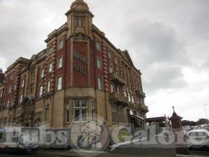 Picture of Dukes Bar @ Queens Hotel