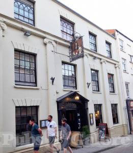 Picture of The Kings Head Hotel