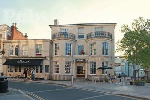 Picture of Crown Hotel