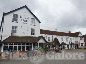 Picture of Royal Oak Hotel