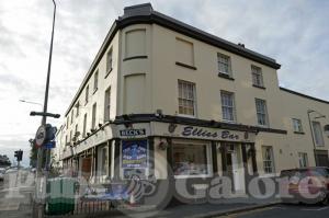 Picture of The Elephants Head (Ellies Bar)