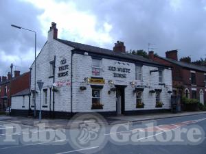 Picture of The Old White Horse