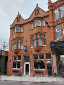 Picture of The Swan & Railway Hotel