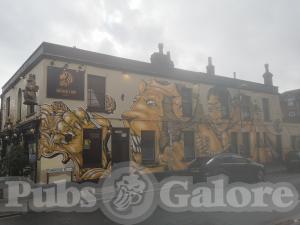 Picture of The Golden Lion