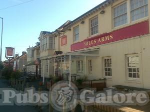 Picture of Miles Arms