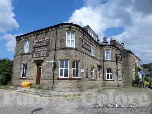 Picture of The Cedar Tree at the Sheaf