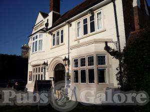 Picture of Holywell Inn