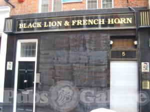 Picture of Black Lion & French Horn