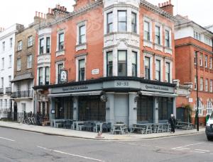 Picture of The Queens Head & Artichoke