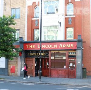 Picture of Lincoln Arms