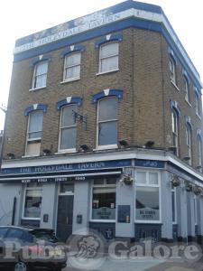 Picture of The Hollydale
