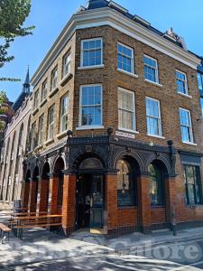 Picture of The Hand & Marigold