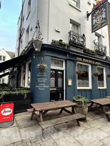 Picture of Warwick Arms