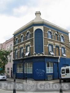 Picture of Old Ford The Tavern